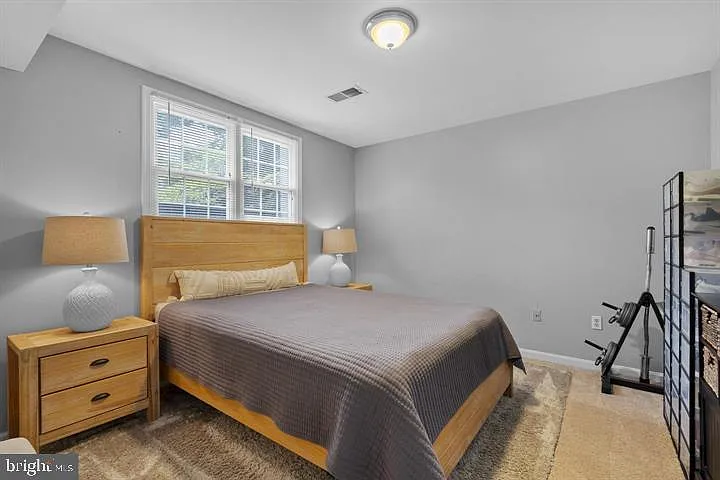 6707 Melrose Dr — Photo 23