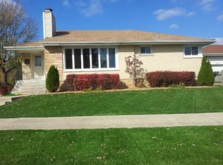 4852 Harnew Rd S, Oak Lawn, IL 60453