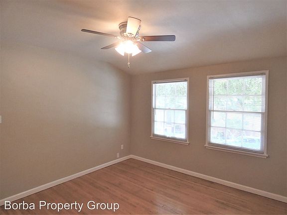 4th image of 231 W Burnett St #W