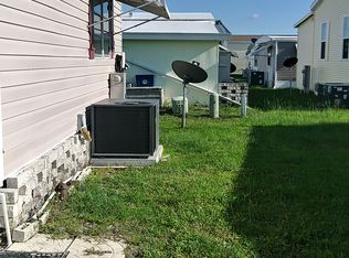 93 Pompano Dr, Ellenton, FL 34222