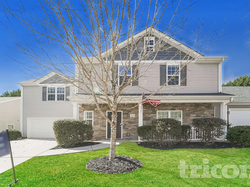 7019 Carrington Pointe Dr