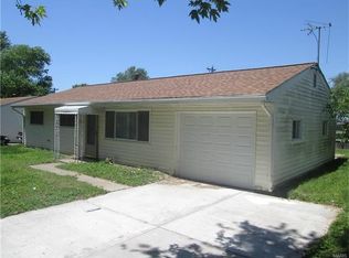 8835 Parkdale Dr, Caseyville, IL