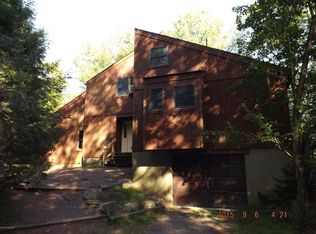 8173 Oak Ridge Ln, Cresco, PA