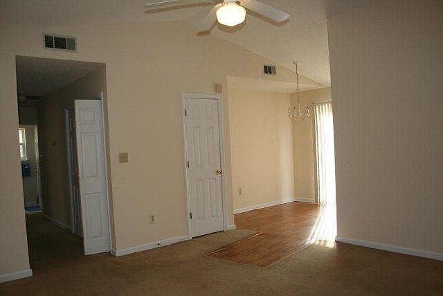 1st image of 120 Sage Ln