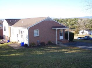 275 Summit St, Dayton, VA 22821