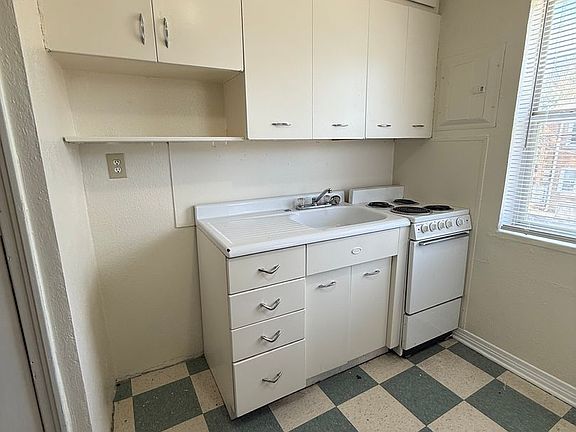 5th image of 1744 NW 17th St #18