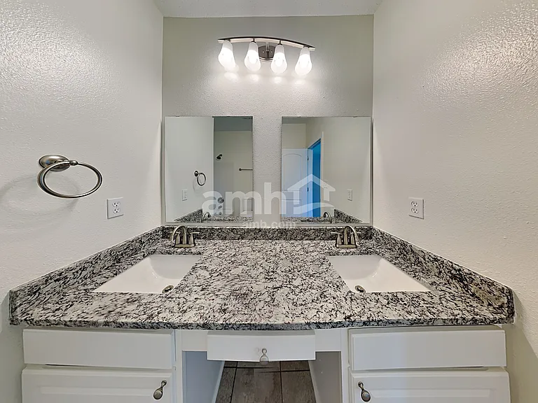 754 Taney Ct — Photo 9