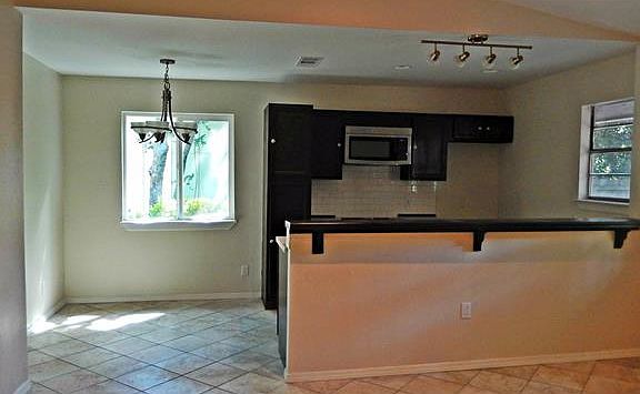 3rd image of 9706 Ochiltree Dr
