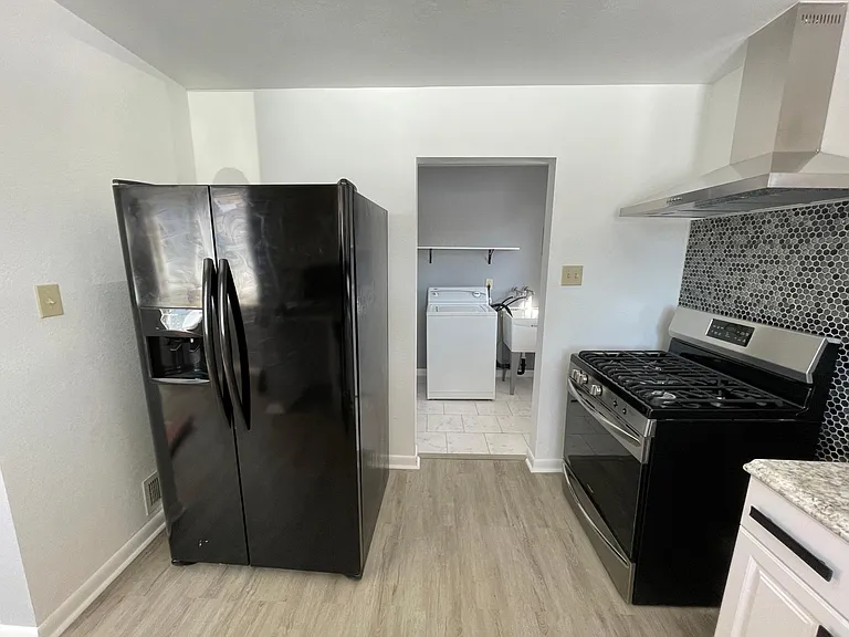 5041 E Thrill Pl — Photo 7