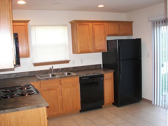 5th image of 606 Glenstone Dr