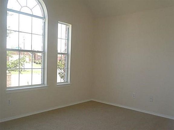5th image of 12332 Coral Dr