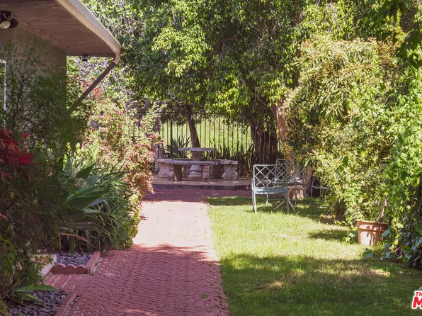 1070 Norumbega Dr, Monrovia, CA 91016