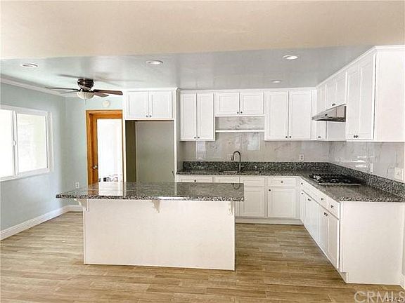5th image of 9141 Garden St
