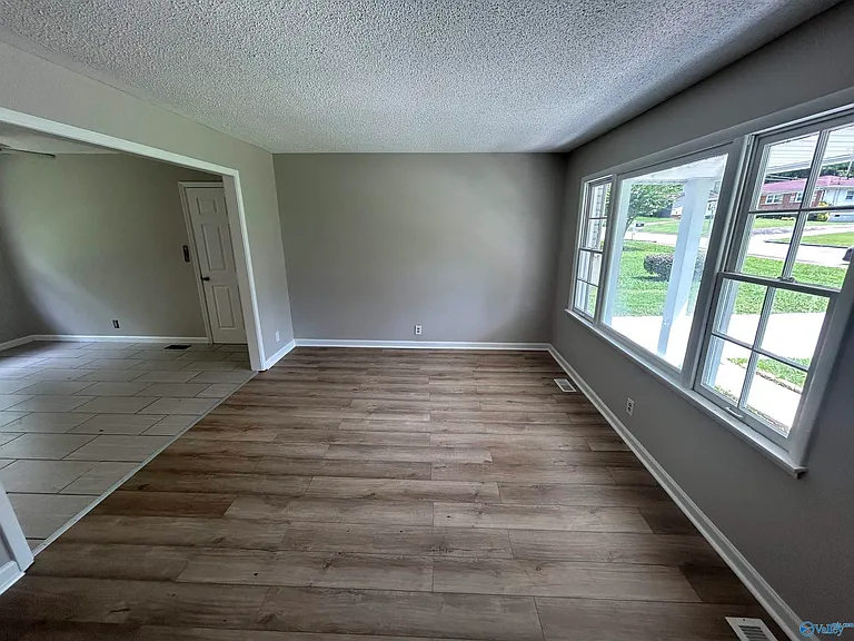 6203 Colfax Rd NW — Photo 2