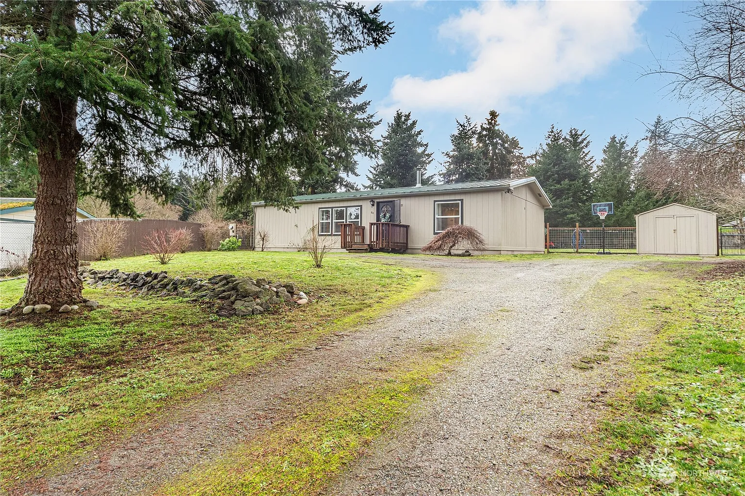 80 Spruce Lane photo 1