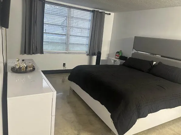 1701 NE 191st St, Miami, FL