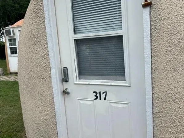 317 Dome Park Pl, Italy, TX 76651
