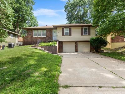 6911 NW 76th Pl, Kansas City, MO, 64152