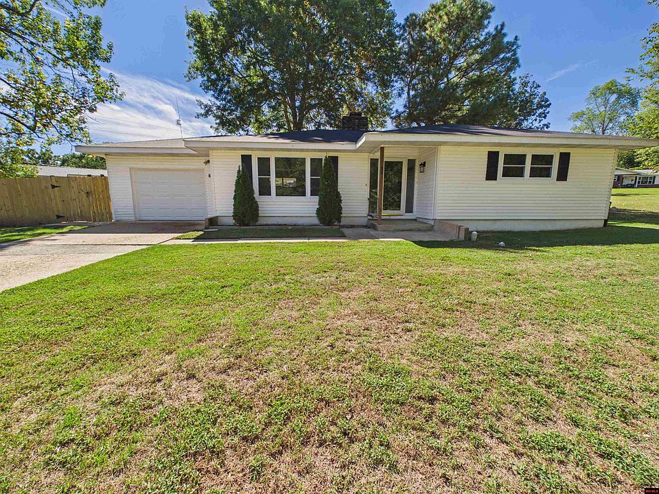 1st image of 80 Cobblestone Pl