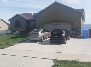 3727 W Salinas Dr, Riverton, UT 84065