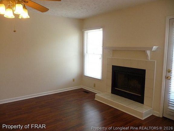 3rd image of 1191 Helmsley Dr