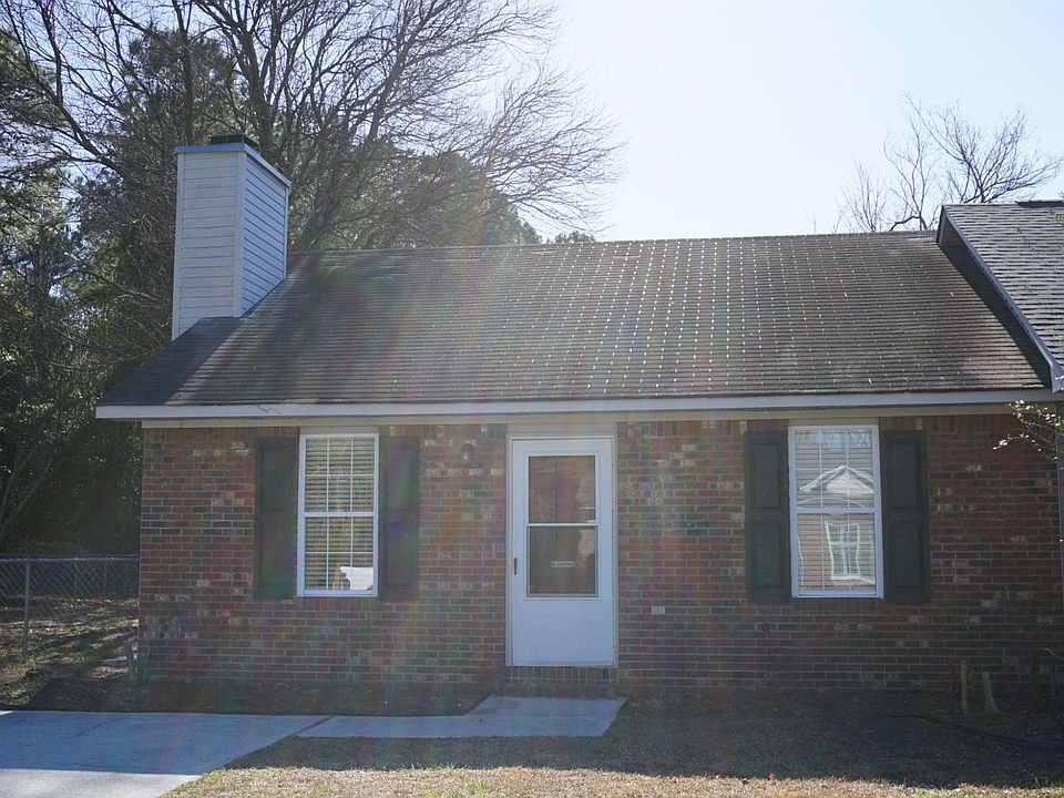 1st image of 2705 Brookfield Dr