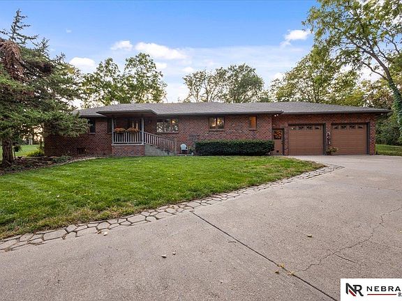 3rd image of 2101 Pinto Rd