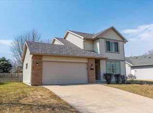 506 Malvern Hill Dr, Madison, WI 53718