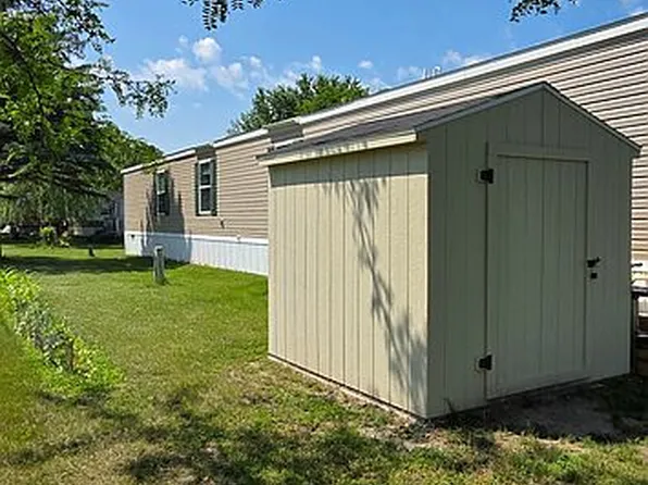 3300 Magnolia Ct, Midland, MI 48642