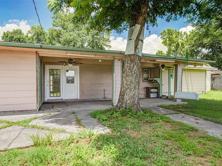 8565 Ridgepoint Dr — Photo 41