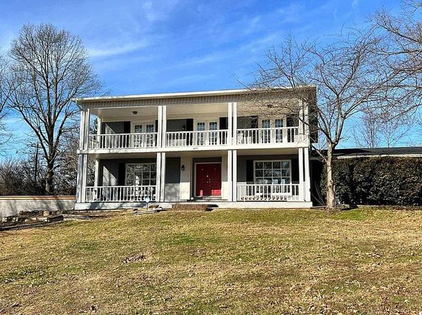405 Lakeview Dr