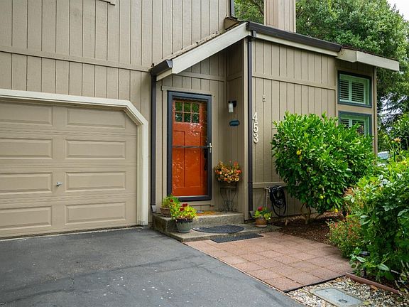 4th image of 453 Winding Wood Way