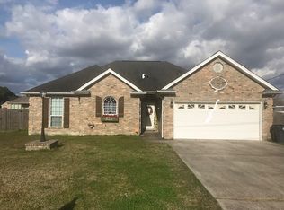 825 Jones St, Bridge City, TX 77611