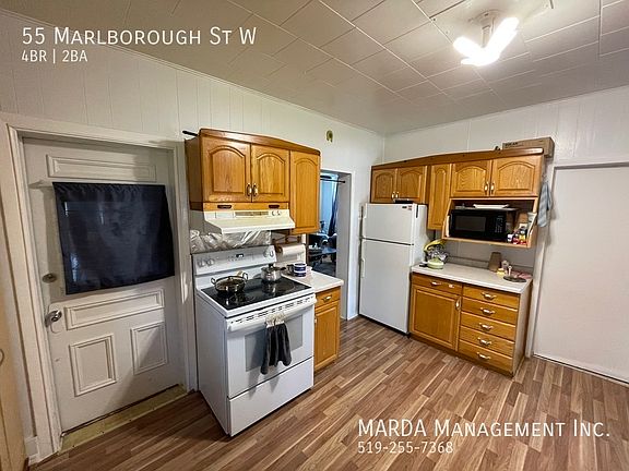 5th image of 55 Marlborough St W