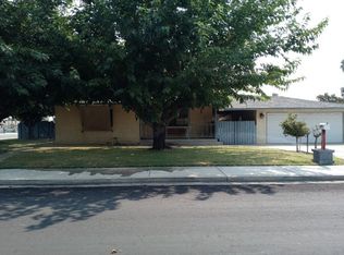 8900 Opal St, Bakersfield, CA 93307