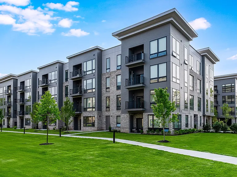 Livana East Hanover — Photo 20