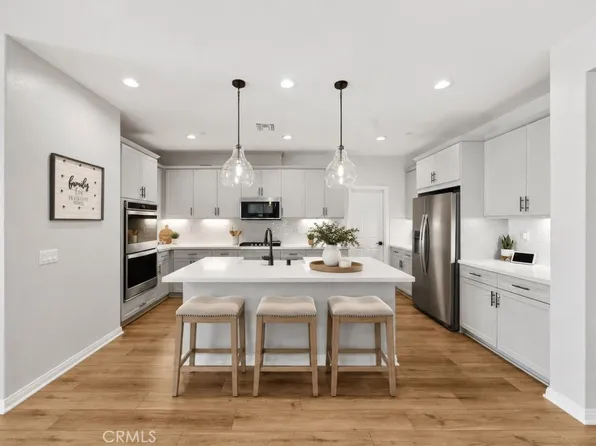29050 Golden Sunset Cir, Winchester, CA 92596