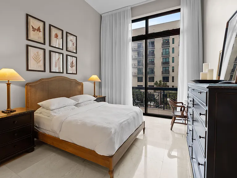 701 S Olive Ave #218 — Photo 1