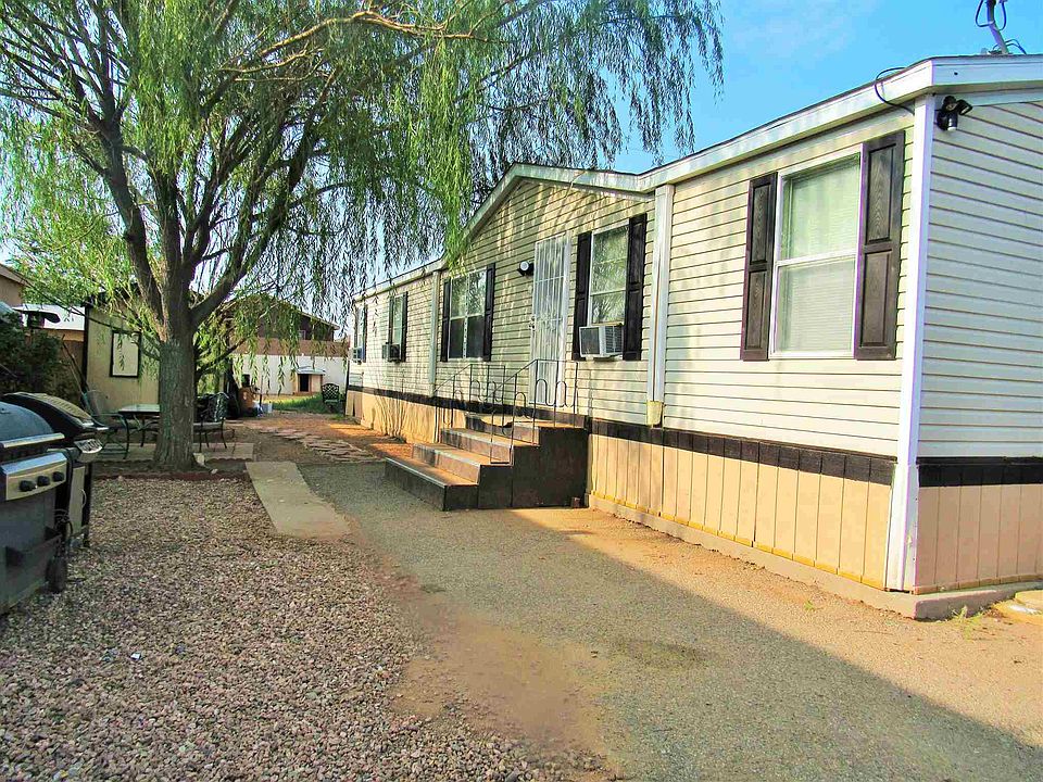 1st image of 2917 Lois Ln