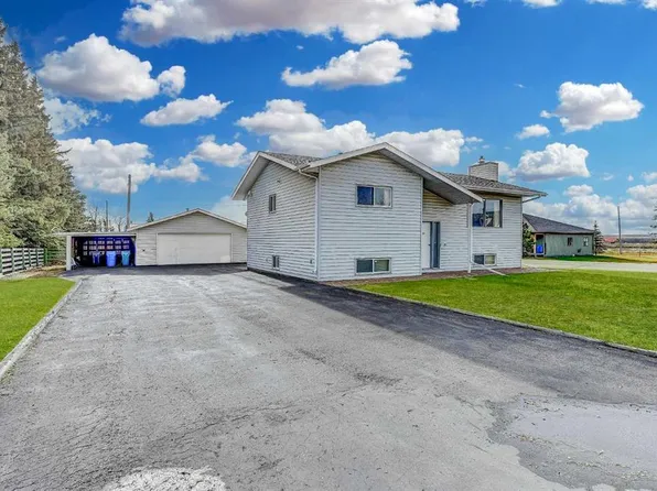 103 N 11a St, Beaverlodge, AB T0H 0C0