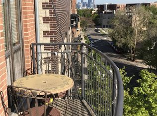 1885 N Winnebago Ave APT 2E, Chicago, IL 60647