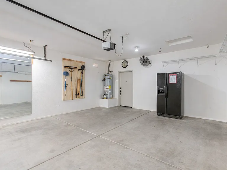2 car garage, Garage beverage Fridge/Freezer