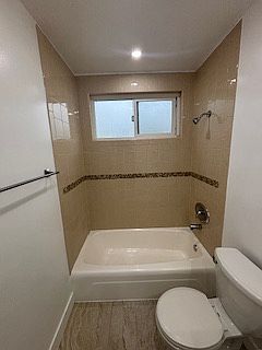 5th image of 931 E La Palma Dr