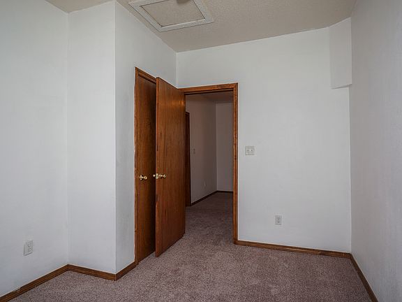 4th image of 219 S Eden Ave