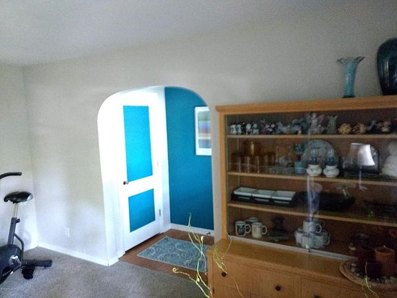 5th image of 16083 Bonita Ct