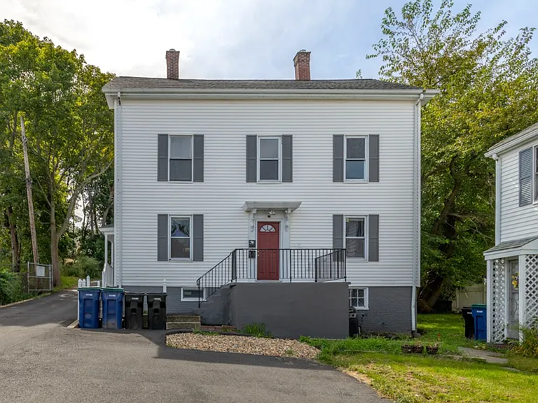 121 Boston St #2 — Photo 1