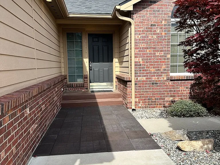 1264 Wheatridge Dr — Photo 3