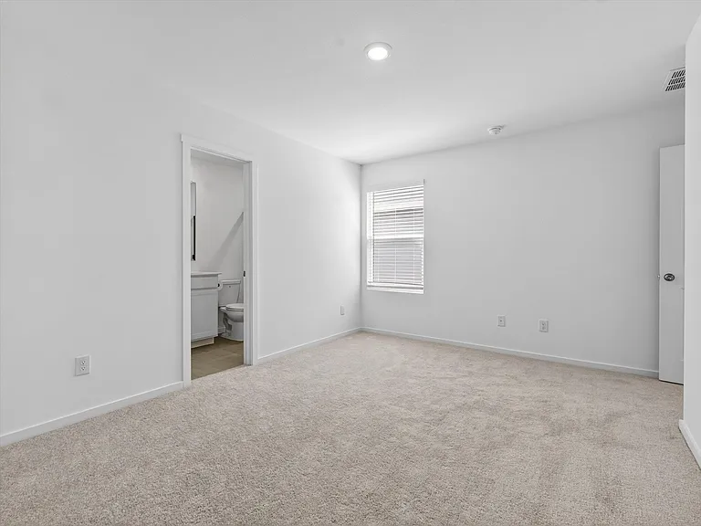 12112 Steeplechase Dr — Photo 14