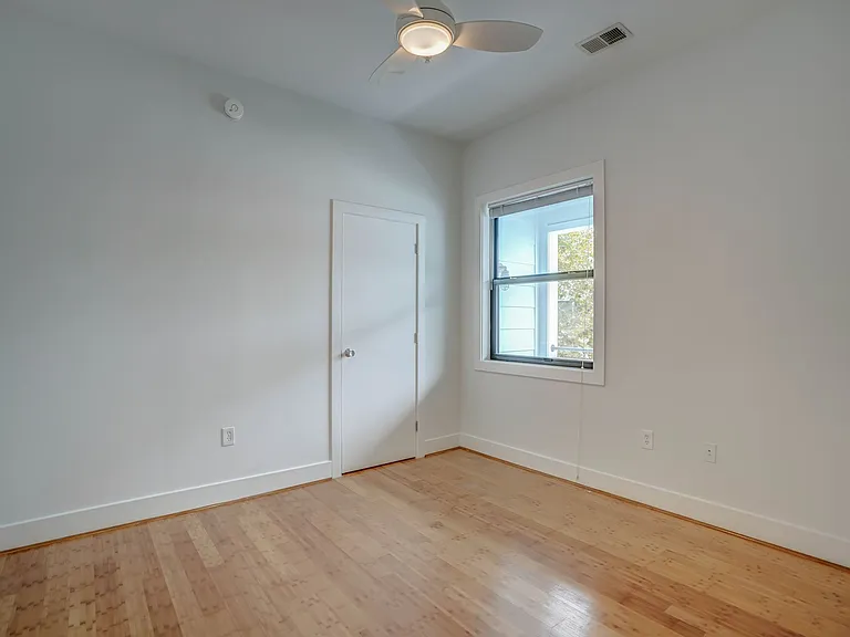 314 ELEVATION — Photo 12