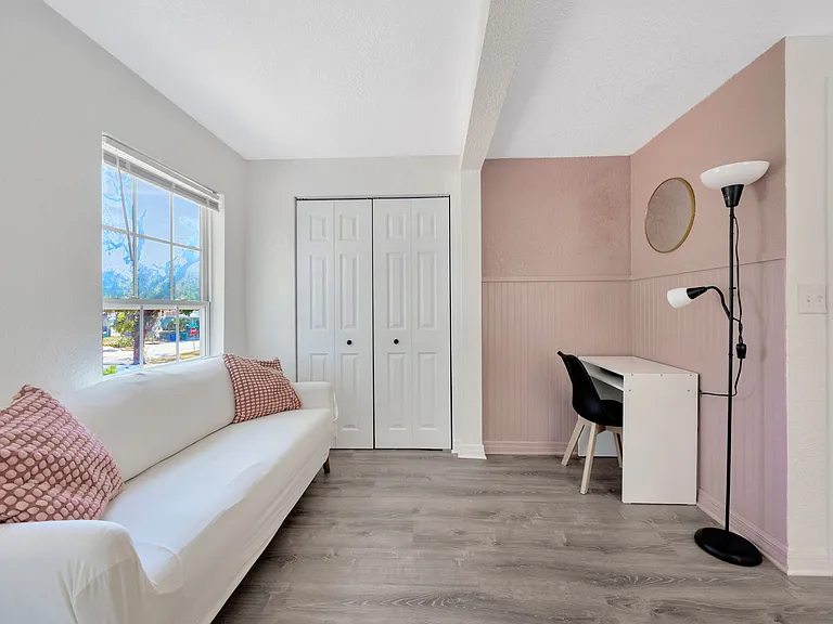 1215 E New Orleans Ave — Photo 35